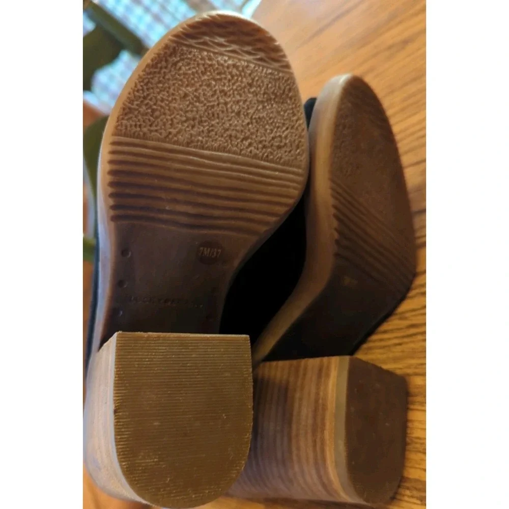 Lucky Brand Obaha Black Suede Leather‎ Peep Toe Front Zip Booties Size 7 M